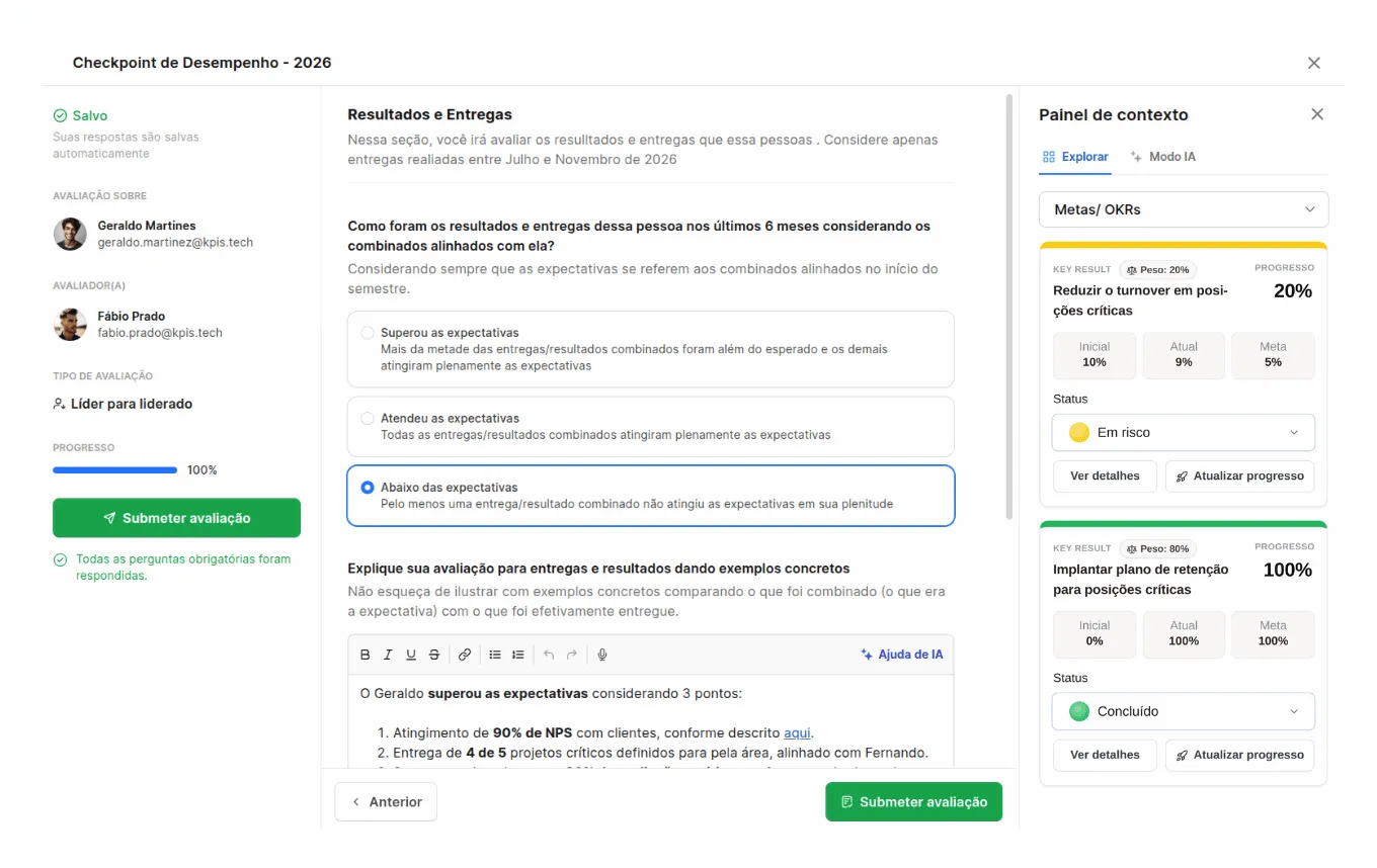 Avaliação de desempenho na Alina com painel de contexto mostrando metas e OKRs da pessoa avaliada